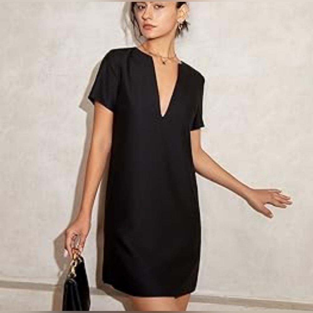 Chic Black V-Neck Mini Dress
